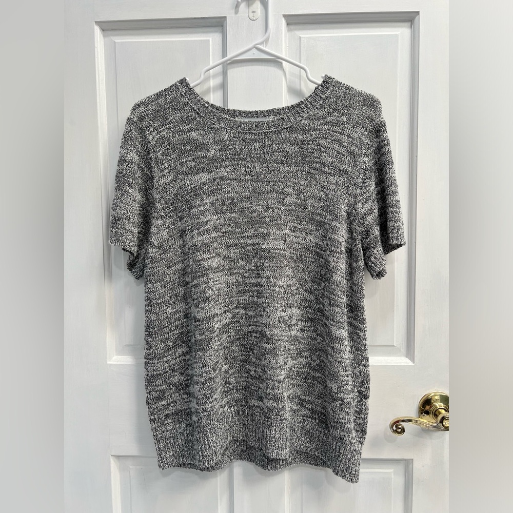 SAG HARBOR Short Sleeve Gray Heathered Knit Sweater SIZE Large Stretchy PreLoved